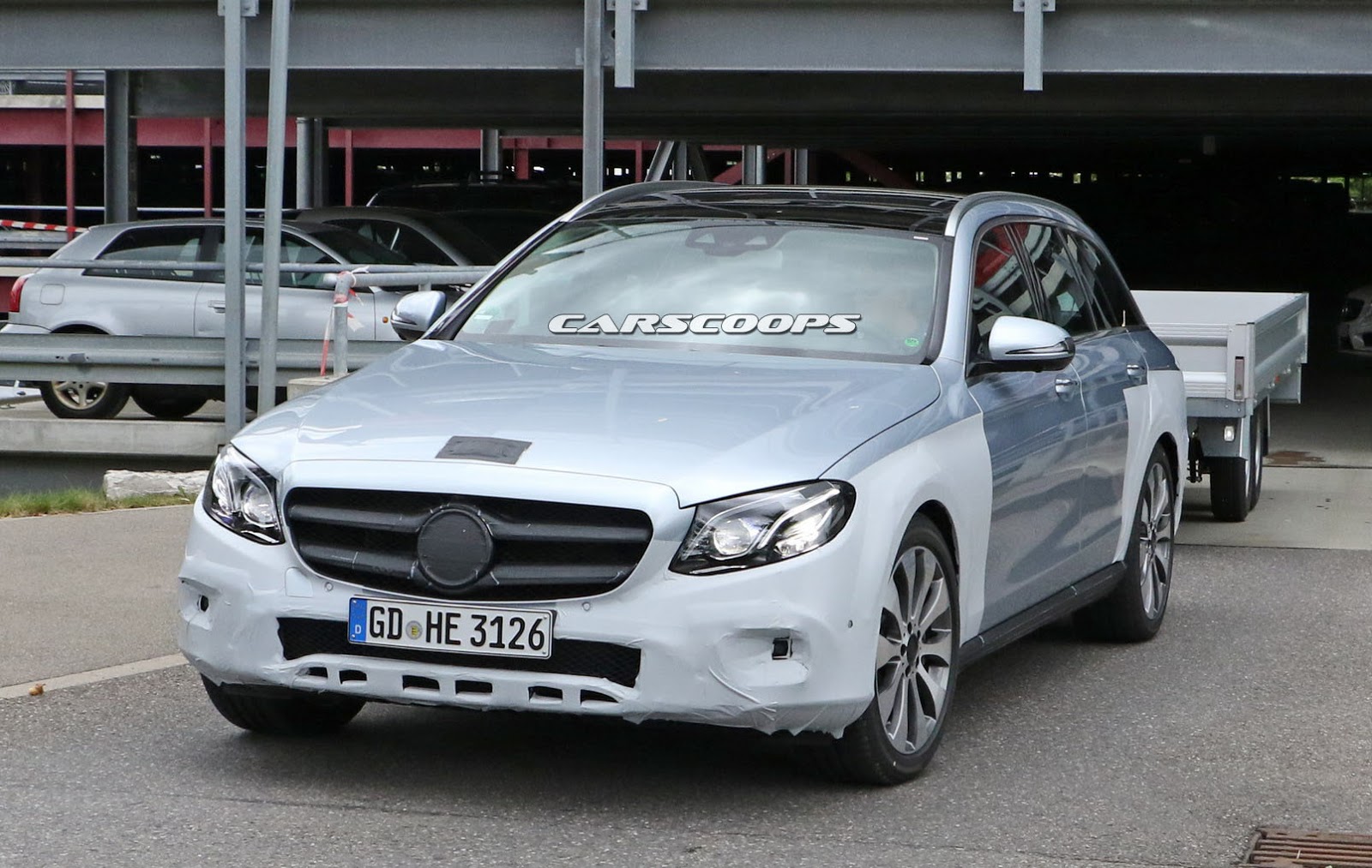 Mercedes-Benz E-Class All-Terrain будет показан на Парижском автосалоне